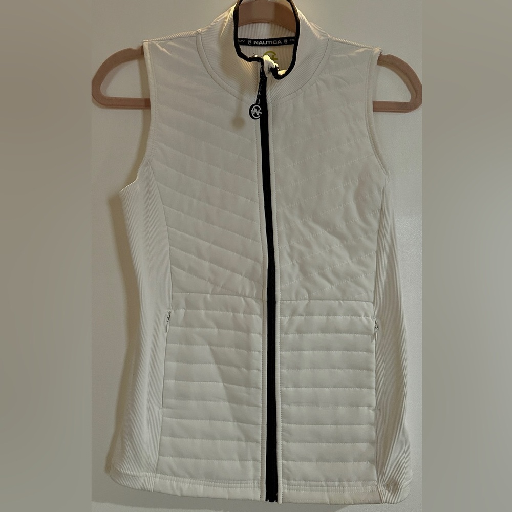 Nautica White Quilted Vest Stretchy Lightweight Sleeveless
